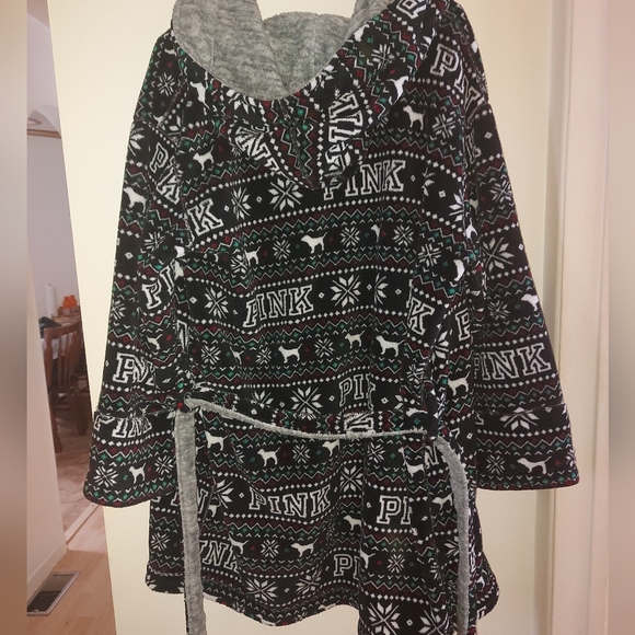 PINK Victoria's Secret Warm Plush Robe - Picture 3 of 7